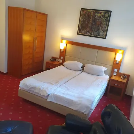 Die Villa, Zimmer 26, Dz Leverkusen Exterior foto